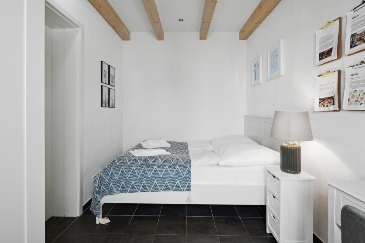 Urban city home - image 2