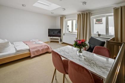 Urban city home - image 9