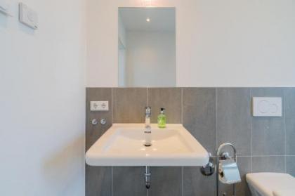 Nena Apartments Hermannplatz - image 10