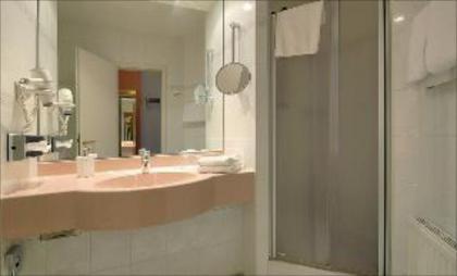 BEST WESTERN Hotel am Schloss Koepenick - image 5