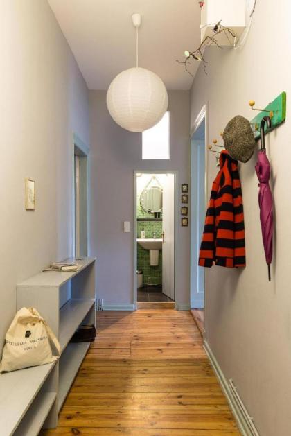 Two Bedrooms Home with Balcony in Berlin - image 2
