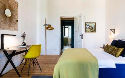 Two Bedrooms Deluxe Apartment with Balcony in Berlin - image 7
