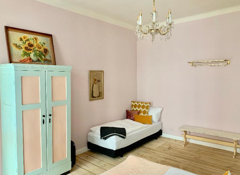 Brilliant Apartments - 1 Bedroom Superior with Balcony - image 5