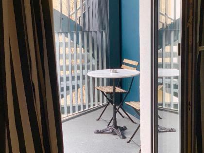 Brilliant Apartments - 1 Bedroom Superior with Balcony - image 8