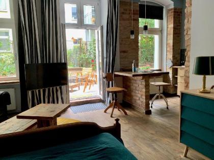 Brilliant Apartments - Studio with Terrace - image 4