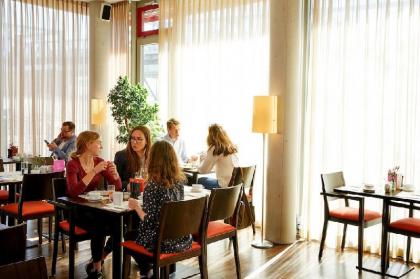 Flottwell Berlin Hotel & Residenz am Park - image 1