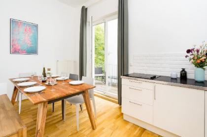 Two-Bedroom & 95 sqm Apartment with Two-Balconies - image 11
