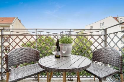 Two-Bedroom & 95 sqm Apartment with Two-Balconies - image 4