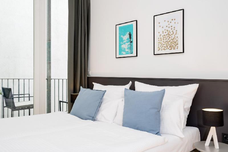 Two-Bedroom & 95 sqm Apartment with Two-Balconies - image 5