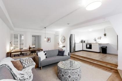 Beautiful 3 Room apartment in Kreuzberg Berlin
