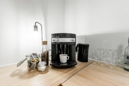 Beautiful 3 Room apartment in Kreuzberg - image 23