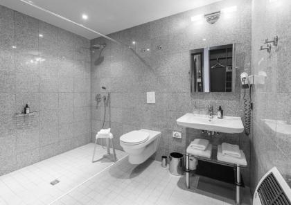 TITANIC Comfort Kurfürstendamm - image 18
