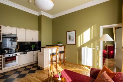 Louisa's Place - image 18
