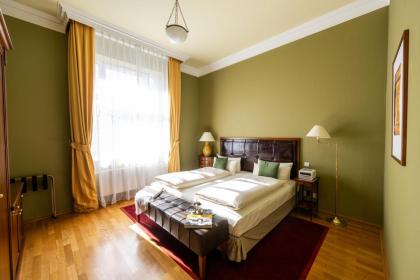 Louisa's Place - image 19