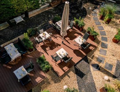 Louisa's Place - image 8