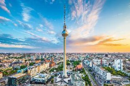 Contemporary Apartment in Kreuzberg Berlin with free Wi-Fi