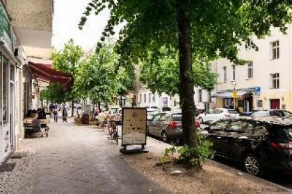 Cosy 3BR 2BTH A/C Self Check-In Street Parking