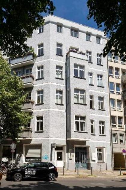 Cosy 2BR A/C Self Check-In Street Parking