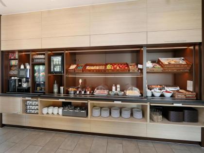 B&B Hotel Berlin-Airport - image 13