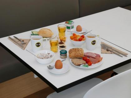 B&B Hotel Berlin-Airport - image 18