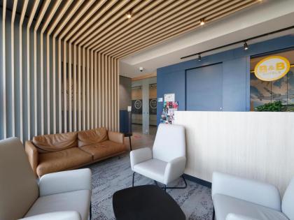B&B Hotel Berlin-Airport - image 19
