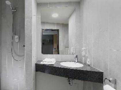 B&B Hotel Berlin-Airport - image 6