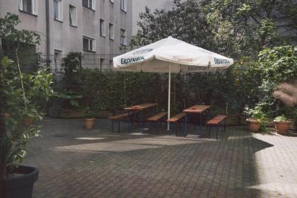 Happy Hotel Berlin - image 7