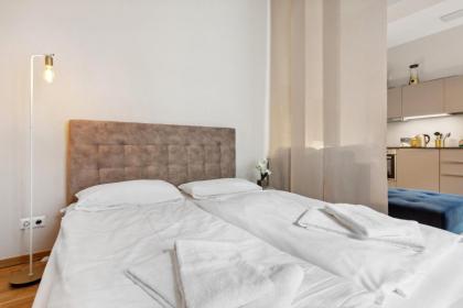 Modern and new designer flat in Charlottenburg - image 9