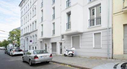 Central and new designer flat in Charlottenburg - image 11