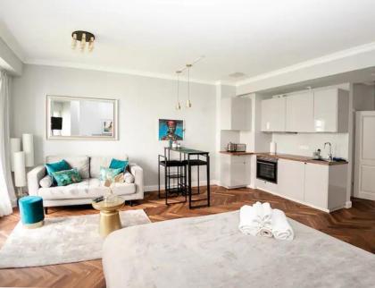 Exclusive designer flat in Charlottenburg Apartment in top location - image 18