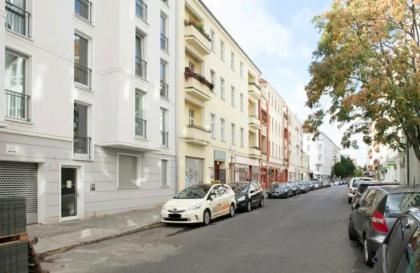 Exclusive designer flat in Charlottenburg Apartment in top location - image 27