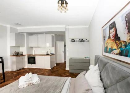 Exclusive designer flat in Charlottenburg Apartment in top location - image 8