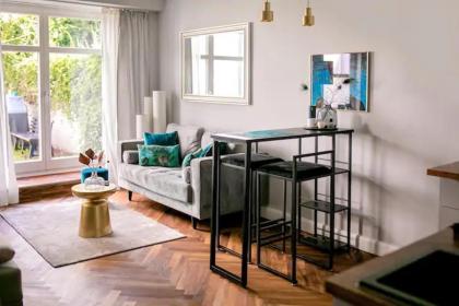 Exclusive designer flat in Charlottenburg Apartment in top location - image 9