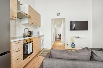 Beautiful 1 Bedroom apartment in Charlottenburg 