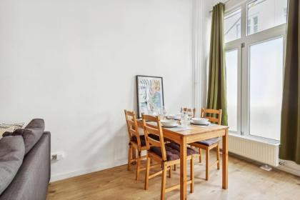 Beautiful 1 Bedroom apartment in Charlottenburg - image 21