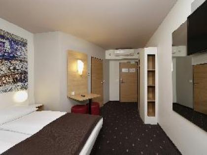 B&B Hotel Berlin Alexanderplatz - image 13
