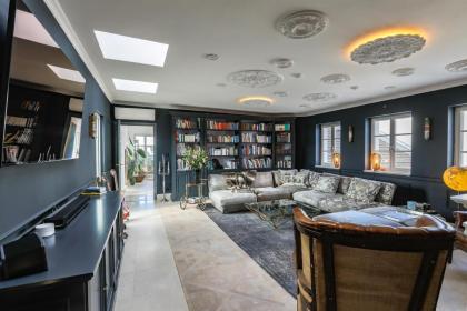 Alte Schönhauser Penthouse - image 21