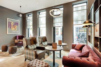Premier Inn Berlin Alexanderplatz - image 13