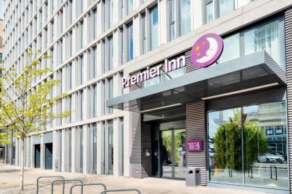 Premier Inn Berlin Alexanderplatz - image 16