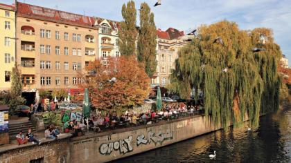 Apartmently - Cozy Studios in the Heart of Friedrichshain - image 2