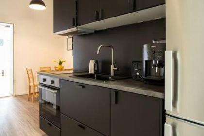 Cosy Apartment plus Self Checkin plus free Street parking - image 11