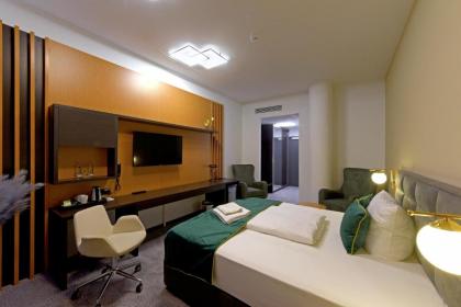 M-Pire Hotel Berlin - image 12