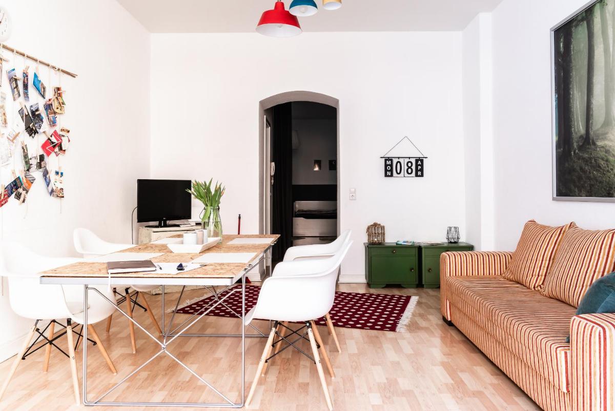 Family-friendly apartment in the center of Berlin - main image