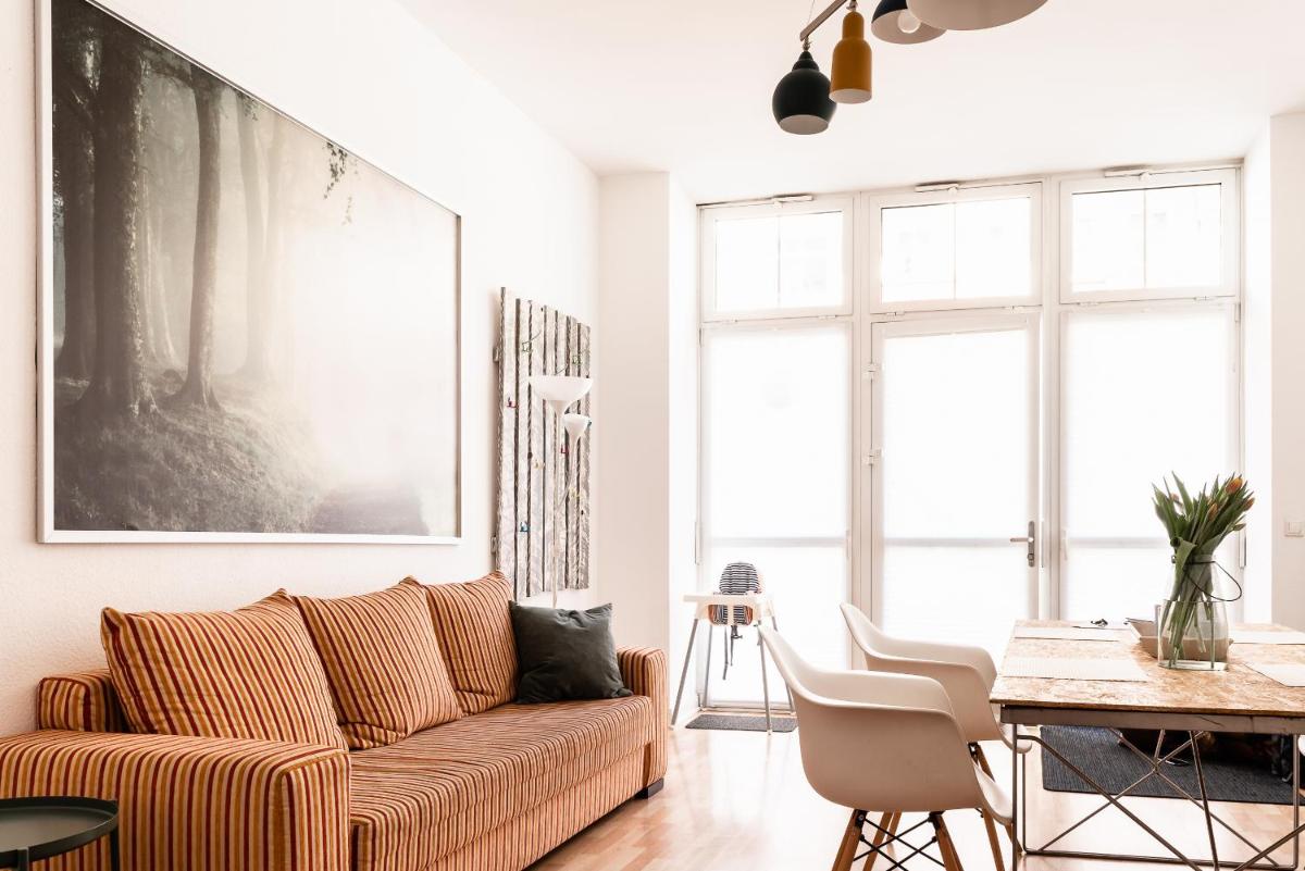 Family-friendly apartment in the center of Berlin - image 5