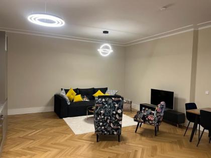 Luxpur - image 6