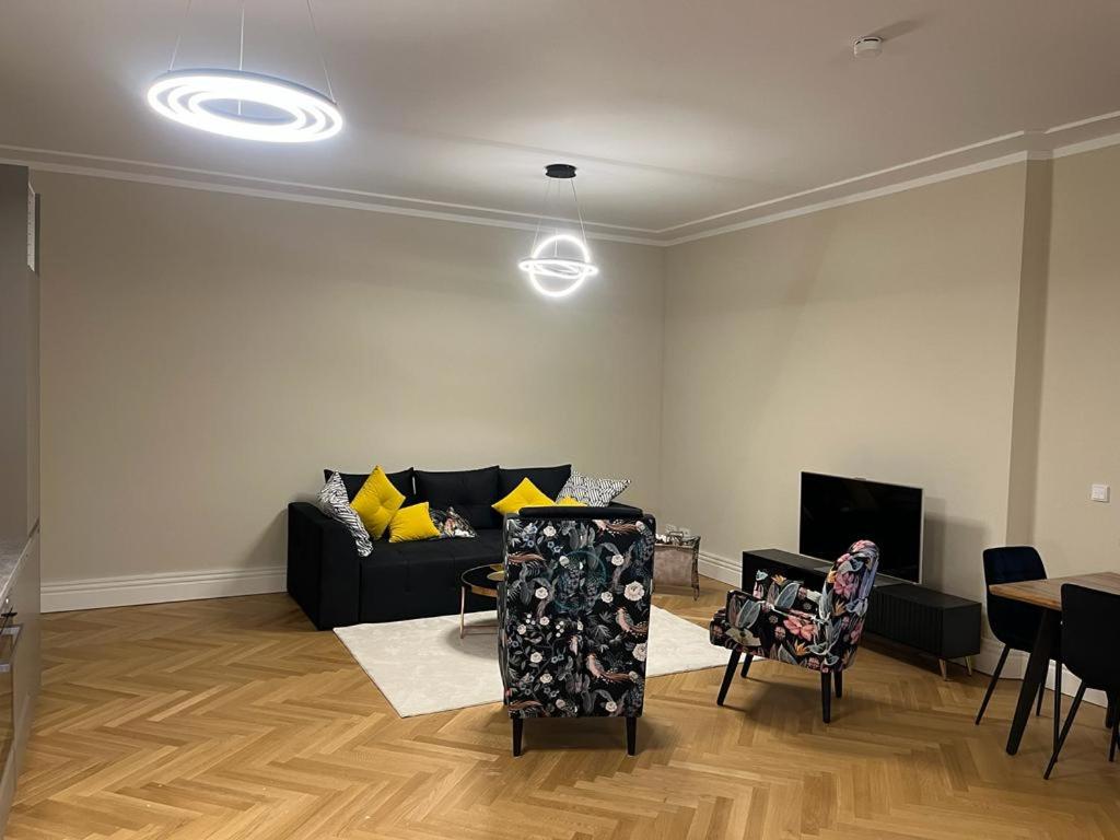Luxpur - image 6