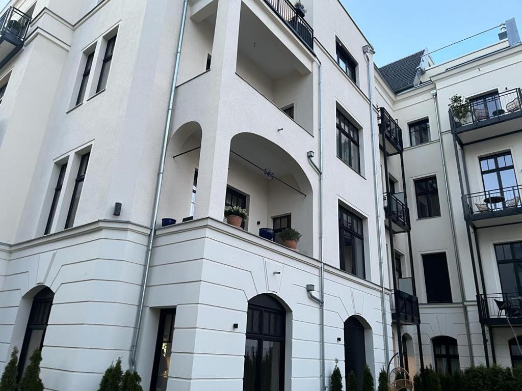 Luxpur - image 7