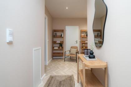 Artsy Berlin Oasis Apartment by Arbio - image 4