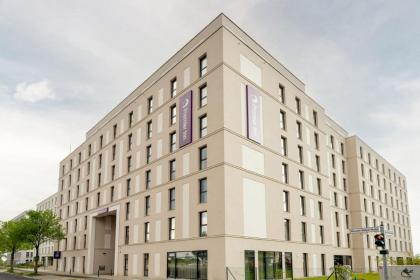 Premier Inn Berlin Airport - image 25