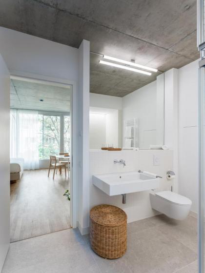 Carlotta Apartments - image 5